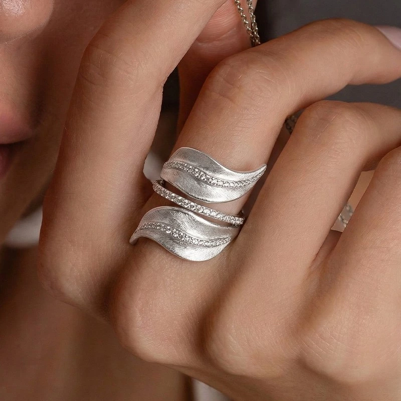 Brushed Leaf lab grown diamond Wrap Ring wearing effect