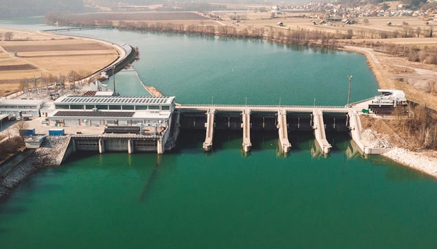 Xiaolangdi Hydropower: 5.5 billion kWh / year