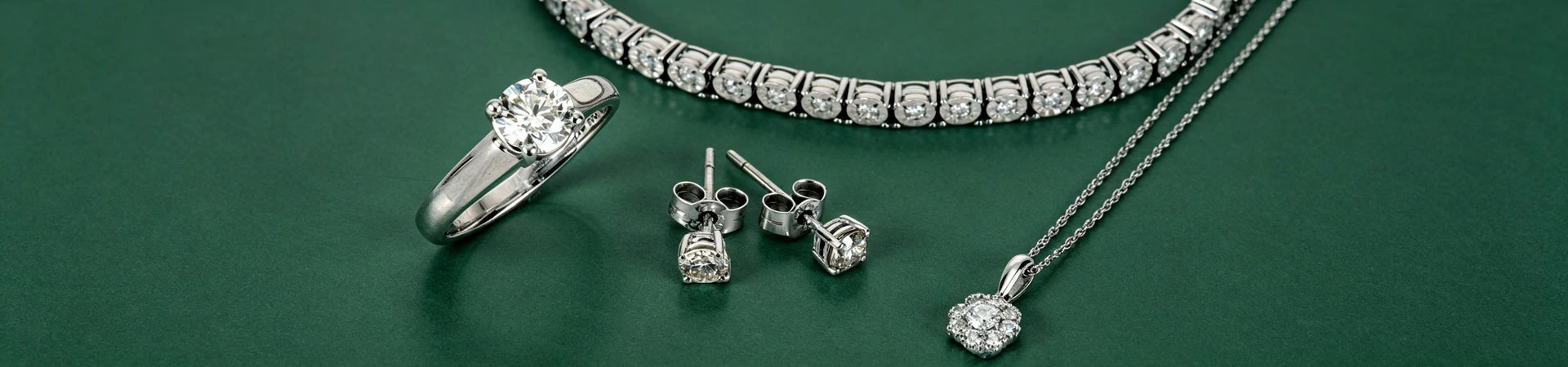 Lab grown diamond jewely: ring, stud, necklace, pendant
